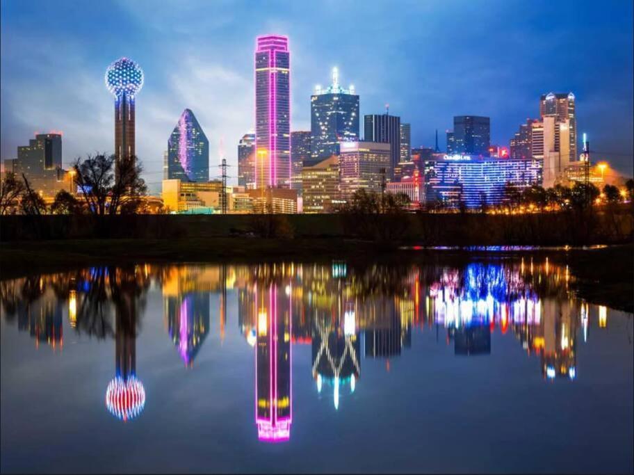 Healing Haven King Bed Suite Dallas Exterior photo